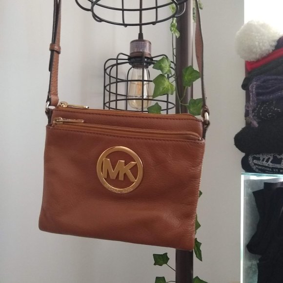 Michael Kors Cross Over Purse